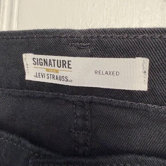 Levis Jeans Mens 42x32 Black Denim Straight Leg Relaxed Signature Gold - Picture 3 of 9